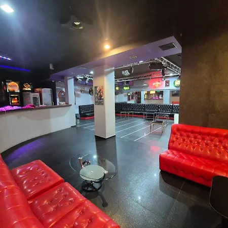 شقة Stara Fosa Pod Blankami Pub Na Wynajem بيدغوستيا
